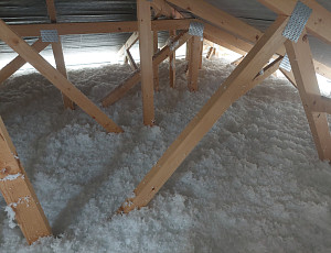 Zateplení novostavby rodinného domu pomocí foukané izolace